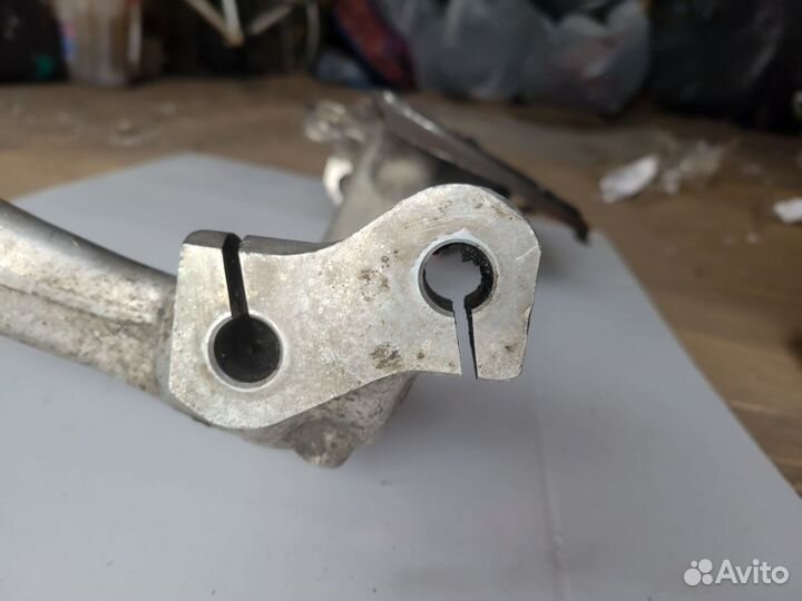 Поворотный кулак левый ауди а4 б7