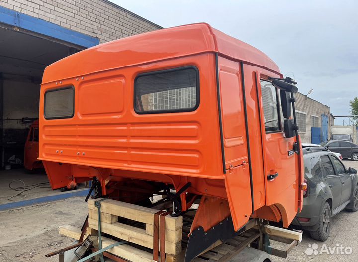 Кабина Камаз 43118