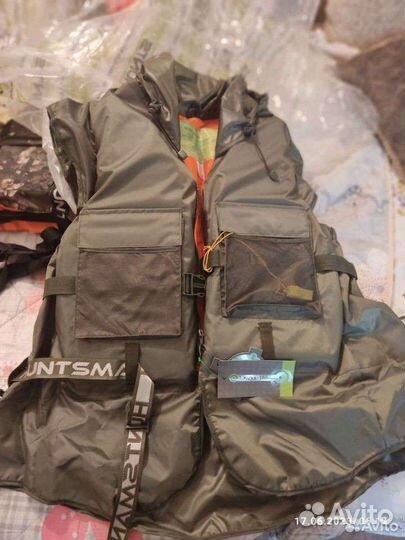 Спасательный жилет на взрослого