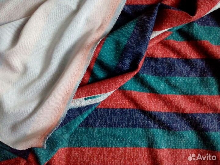 Продаю отрезы тканей экокожа, трикотаж, плательные