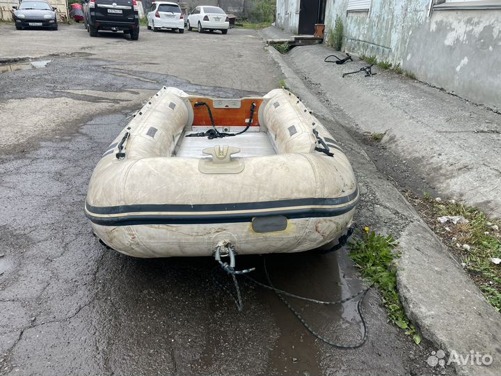 Надувная лодка