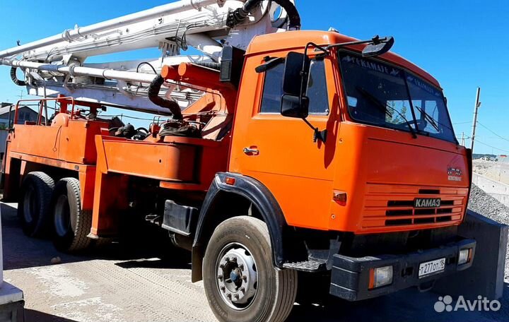 Водитель оператор автобетононасоса