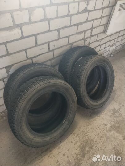 Dunlop SP Winter Ice 01 195/60 R15