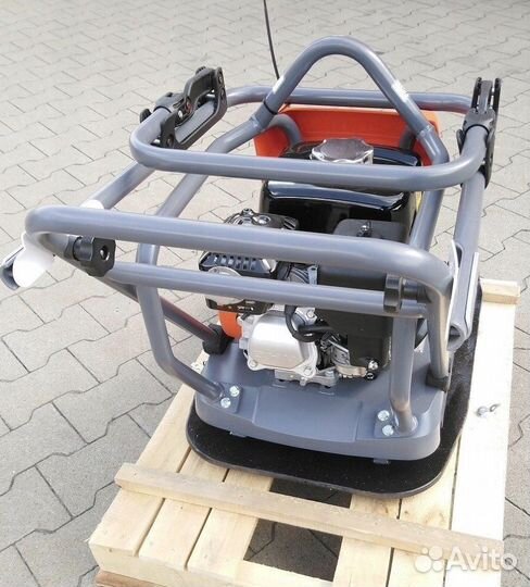 Виброплита husqvarna LF100 LAT