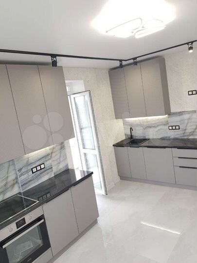 3-к. квартира, 92 м², 19/24 эт.