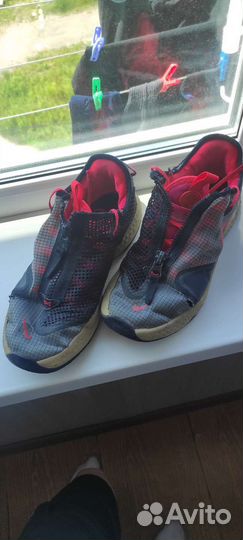 Nike pg 4