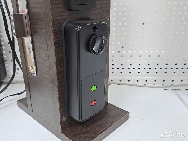 Биометрический смарт замок