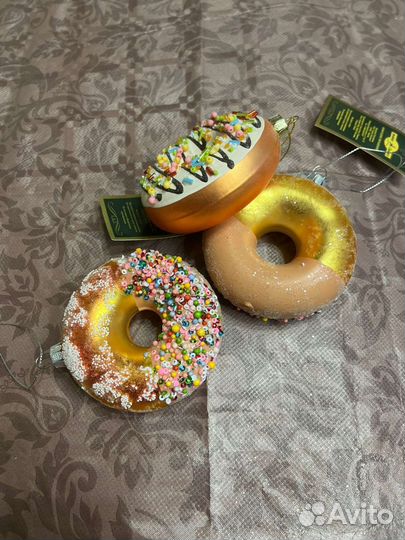 Новогодние игрушки