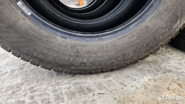 Gislaved Soft Frost 200 235/65 R17