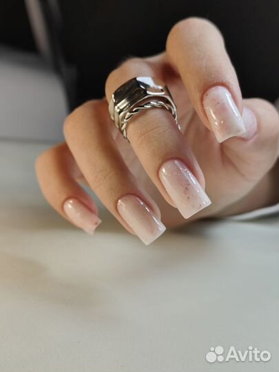 Маникюр с покрытием гель-лаком