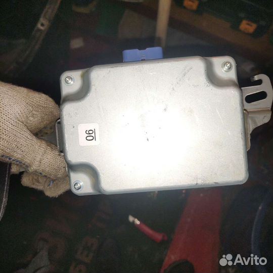 Инвертор Toyota Land Cruiser (150) -Prado