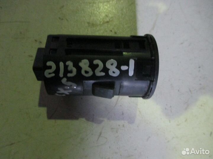 Кнопка запуска двигателя (Mazda CX-5)