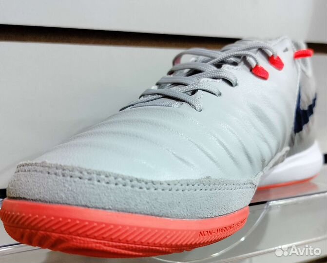 Футзалки Nike Tiempo-x