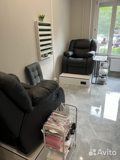 Маникюр И педикюр В 4 руки за 1,5 часа