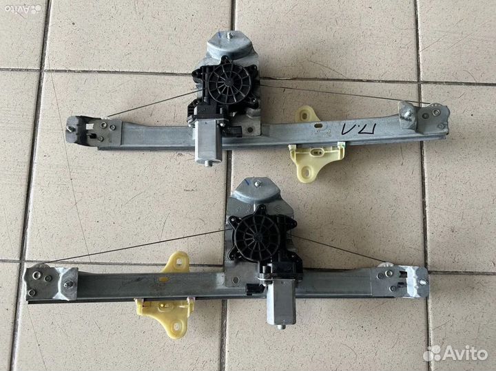 Стеклоподъемник передний правый/левый Рено Клио 4