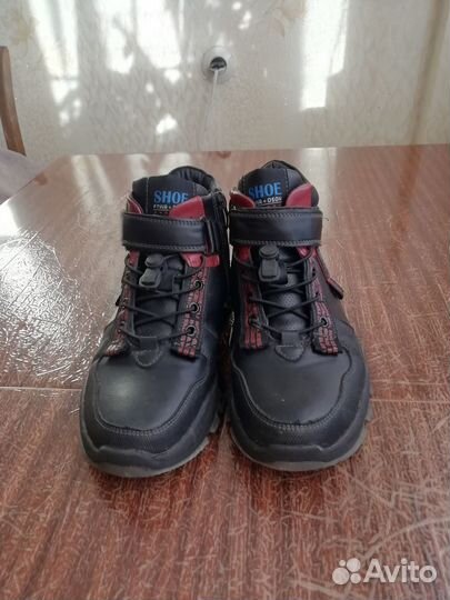 Продам ботинки
