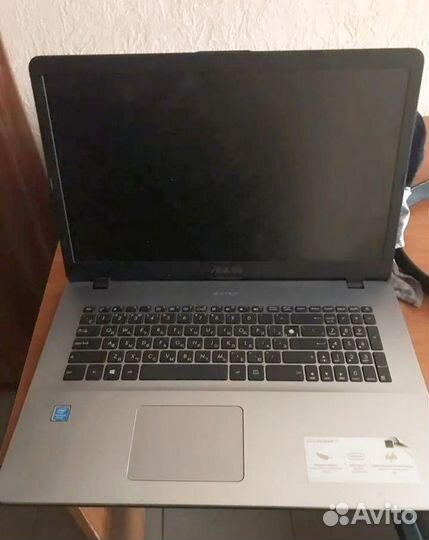 Ноутбук asus x705m