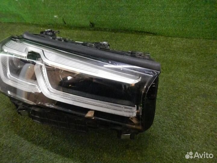 Фара правая BMW 5-Series/M5