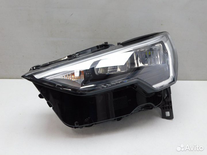 Фара левая Audi Q3/RS Q3