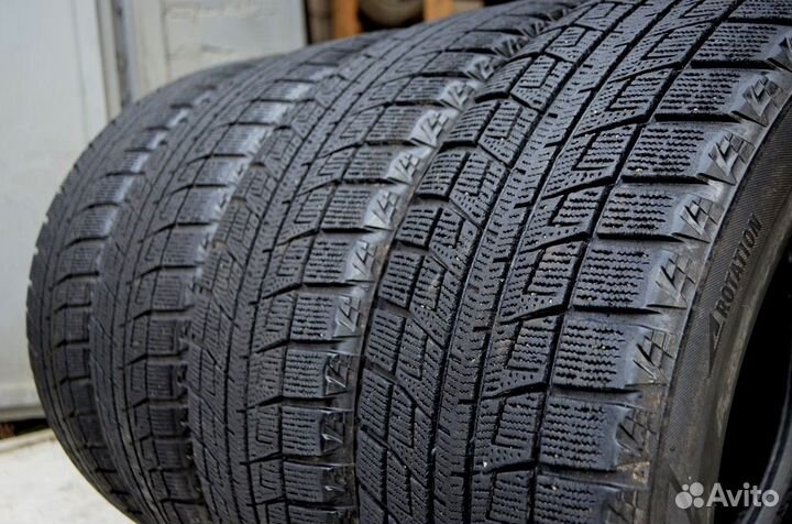 Bridgestone Blizzak Revo2 235/50 R18