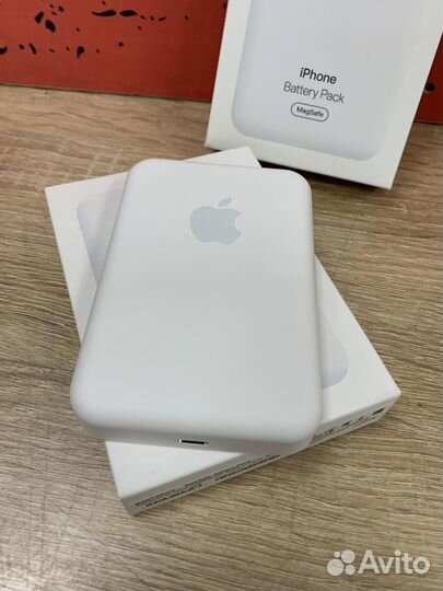 Повербанк MagSafe Battery Pack для iPhone