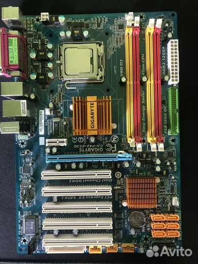 Материнская плата с процессором