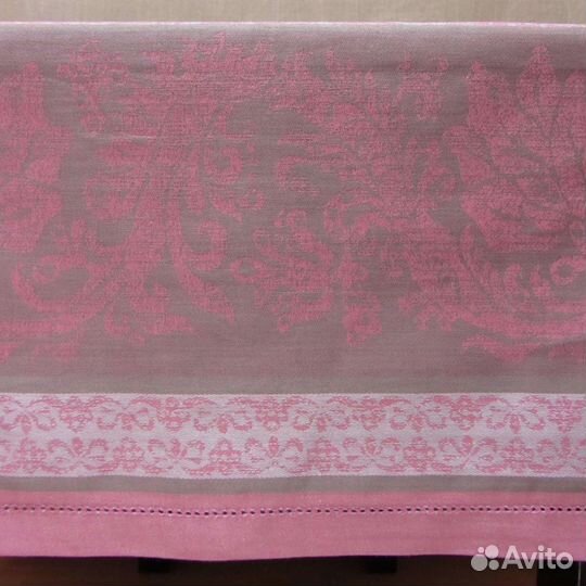 Скатерть льняная жаккардовая Новый классик