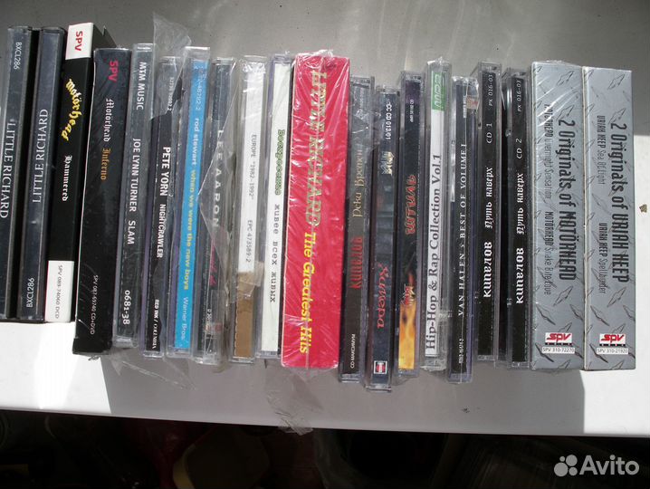 Фирменные компакт диски (CD)