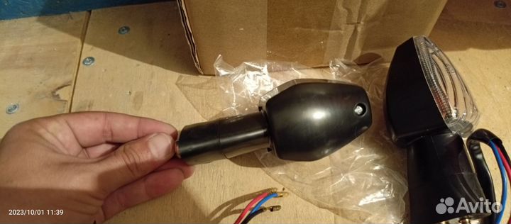 Поворотники белые для мотоцикла (3провода)