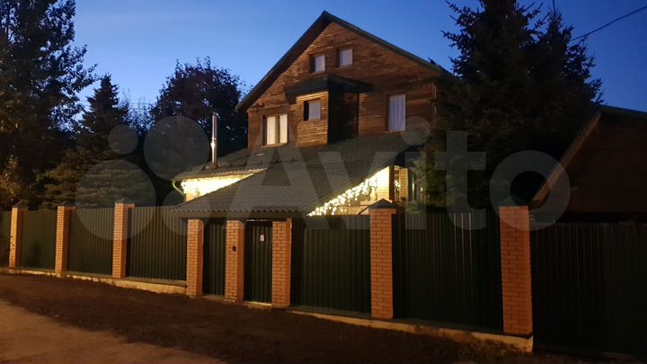 Дом 300 м² на участке 7,5 сот.