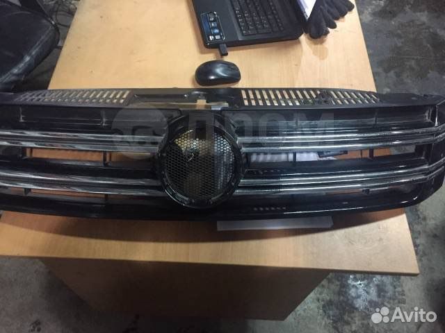 Решотка радиатора Tiguan до 2011