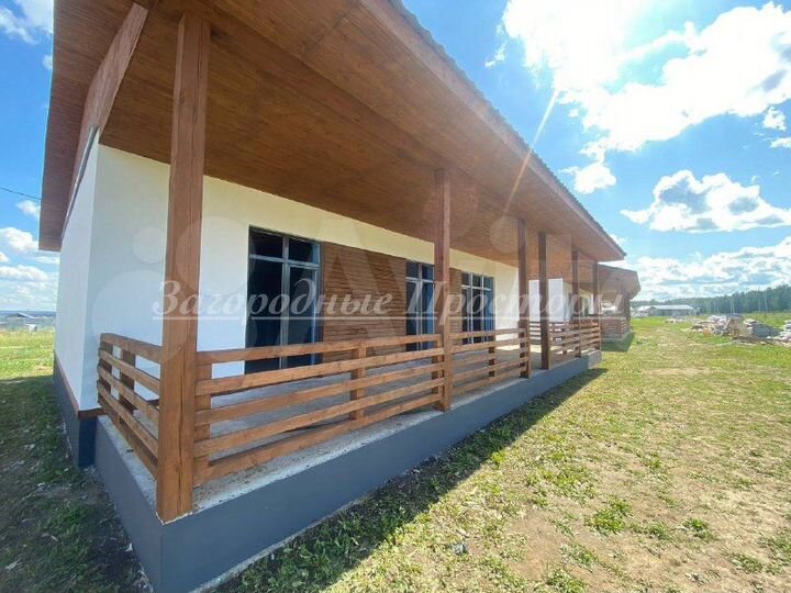 Коттедж 161 м² на участке 7 сот.