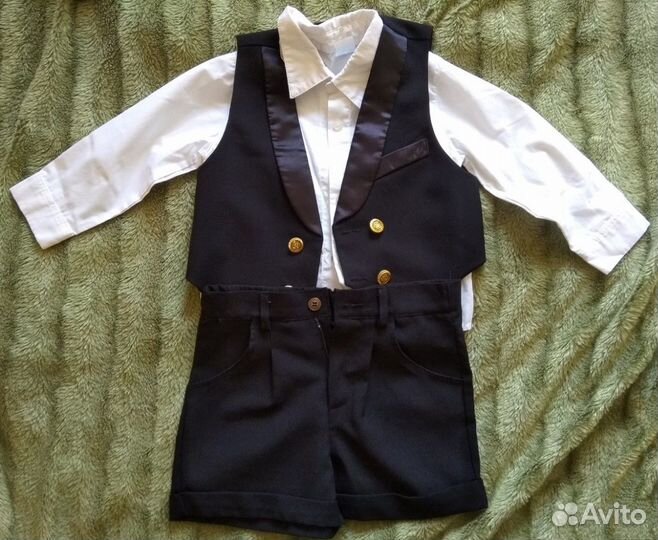 Рубашка, жилетка и шорты