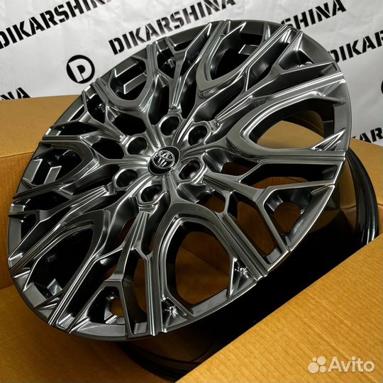 Кованые диски на Toyota Land Cruiser 300 R24