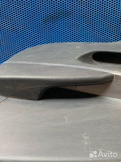 Обшивка карта двери передняя правая Hyundai