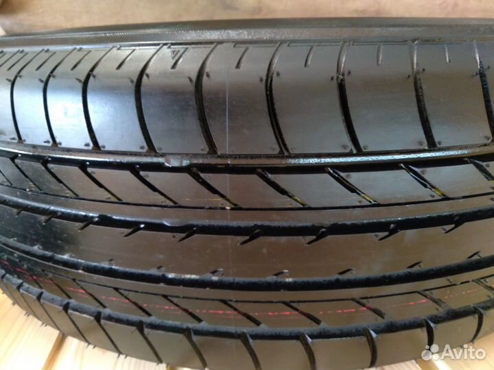 Yokohama BluEarth E70 225/60 R17 99
