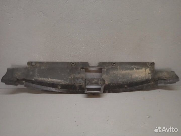 Накладка радиатора Mitsubishi Outlander Xl 2010