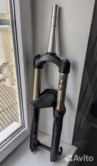 Вилка Rockshox Totem 26