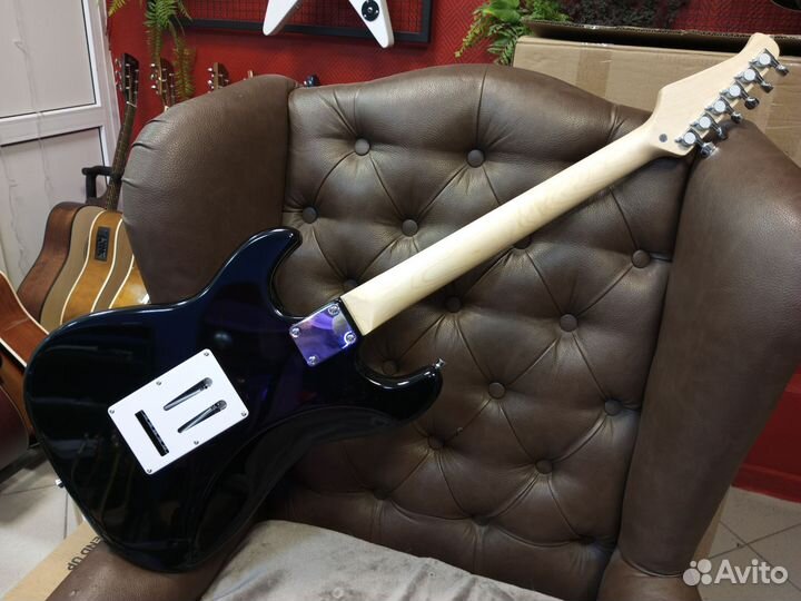 Электрогитара Veston HSS