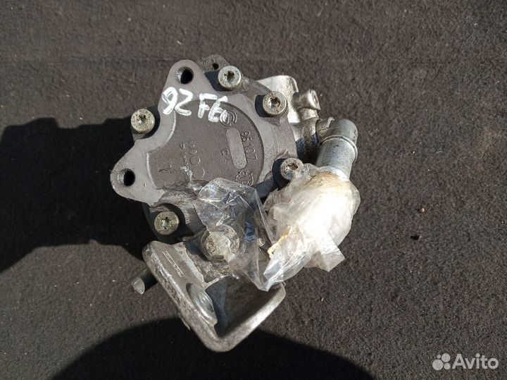 Насос гур Range Rover Vogue L322 2009-12 5.0SC