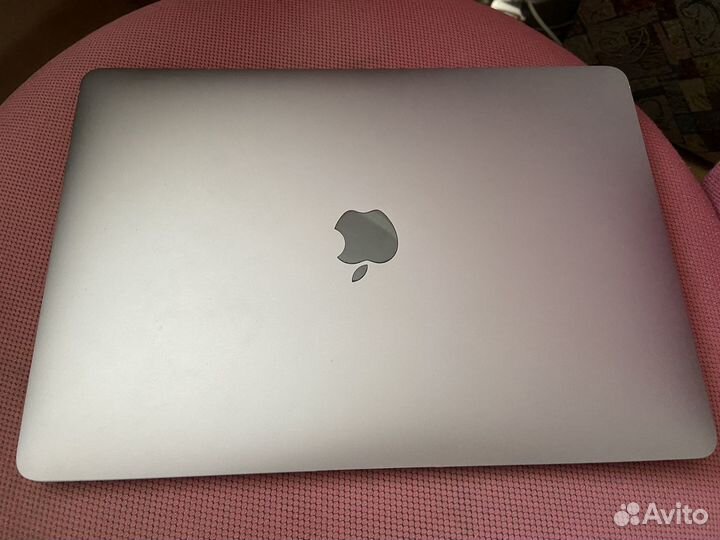 MacBook Air 13 (2019), 128 гб, RAM 8 гб, Intel
