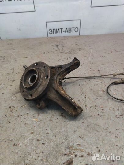 Кулак поворотный передний правый Peugeot 3008 1.6