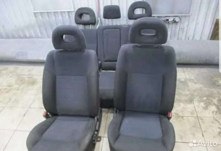 Комплект сидений