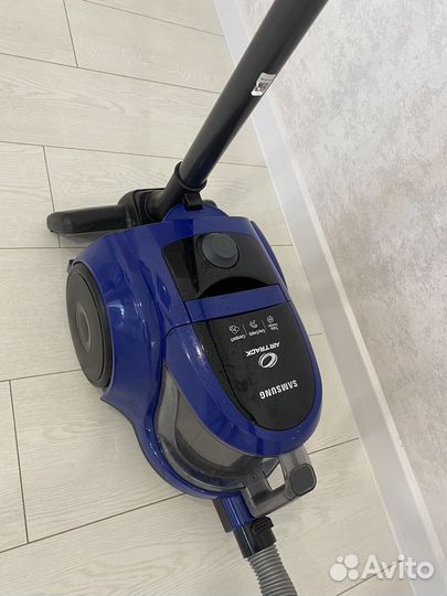 Надежный пылесос samsung SC4520