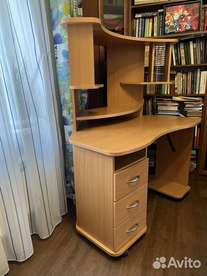 Стол угловой, письменный/компьютерный компьютер