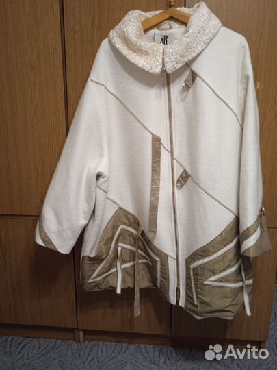 Женская куртка большого размера