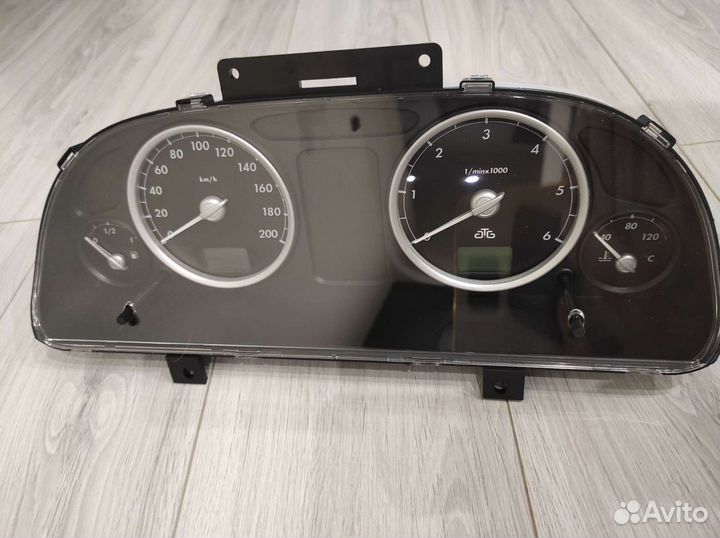 Щиток приборов Газель Камминс уни-ый часы+вольтмет