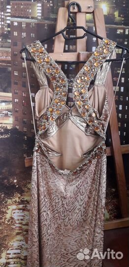 Платье золотое