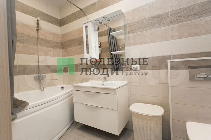 3-к. квартира, 65 м², 1/9 эт.