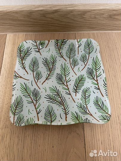 Квадратные тарелки